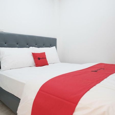 Reddoorz Near Taman Palem Hotel Jakarta Eksteriør billede