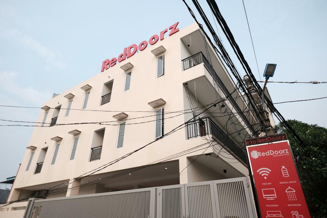 Reddoorz Near Taman Palem Hotel Jakarta Eksteriør billede